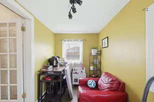 31 Russell St, Fall River, MA 02721 - Photo 10