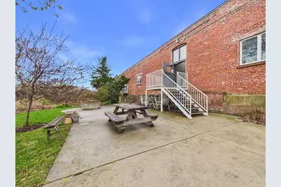 123 Sawyer St #1, New Bedford, MA 02746 - Photo 22