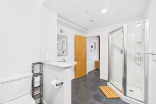 123 Sawyer St, New Bedford, MA 02746 - Photo 12