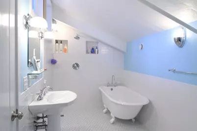 123 Sawyer St #1, New Bedford, MA 02746 - Photo 4