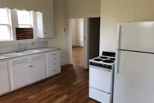 126 Pleasant St, Marblehead, MA 01945 - Photo 8