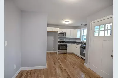 17 Marshall #3, Lowell, MA 01851 - Photo 4