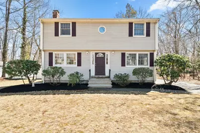 10 Hearthstone Dr, Burlington, MA 01803 - Photo 1