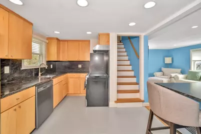 38 Grassmere Rd, Boston, MA 02136 - Photo 6