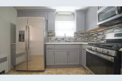 78 Mayfair Ave, Springfield, MA 01104 - Photo 8