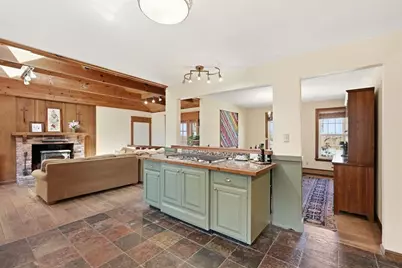 21 Meadow Wood Dr, Deerfield, MA 01373 - Photo 8