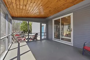 21 Meadowwood Dr, Deerfield, MA 01373 - Photo 30