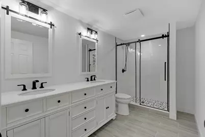 3 Bristol Ave, Barnstable, MA 02601 - Photo 8