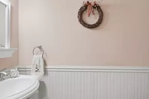 6 Mansion Woods Dr, Agawam, MA 01001 - Photo 12