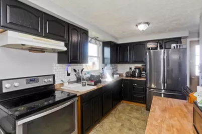 65 Hyde Ave, Springfield, MA 01107 - Photo 4