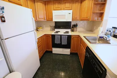 30 Upland Road #7, Cambridge, MA 02140 - Photo 8