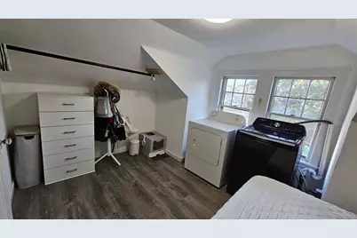 35 Neponset St, Revere, MA 02151 - Photo 14