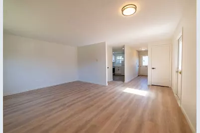 180 Main St #2110, Bridgewater, MA 02324 - Photo 4