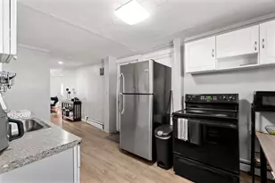 6 Munroe St, Peabody, MA 01960 - Photo 10