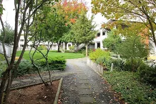 324 Bradford St, Provincetown, MA 02657 - Photo 10