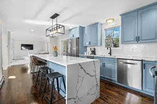 14 Hickory Ln, Ipswich, MA 01938 - Photo 2