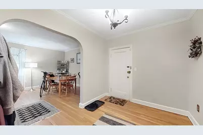 102 Sewall Ave #2, Brookline, MA 02446 - Photo 8