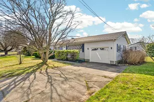 26 Sable Ave, Dartmouth, MA 02747 - Photo 6