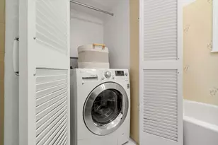 38 Kilsyth Rd, Brookline, MA 02445 - Photo 12