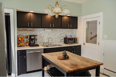 107 Sycamore St, New Bedford, MA 02740 - Photo 8