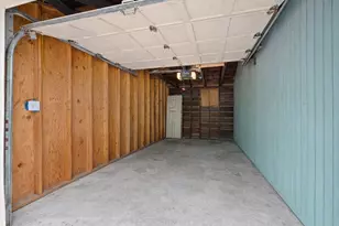 12 Darling St, Marblehead, MA 01945 - Photo 16