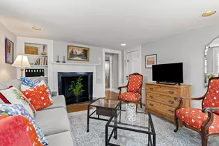 12 Darling St, Marblehead, MA 01945 - Photo 6