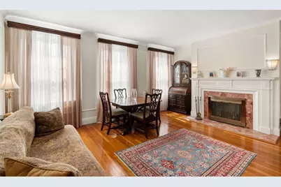 325 Tappan St #6, Brookline, MA 02445 - Photo 6