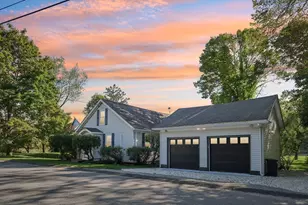 39 Water St, Freetown, MA 02702 - Photo 10