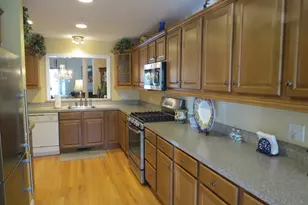 877 Auburnville Way, Whitman, MA 02382 - Photo 4