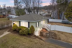 84 Groveland St, Haverhill, MA 01830 - Photo 2