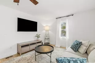 84 Groveland St, Haverhill, MA 01830 - Photo 6