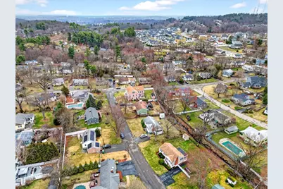 13 Carson Rd, Woburn, MA 01801 - Photo 38