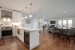 45 L St, Boston, MA 02127 - Photo 2