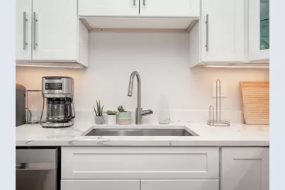 45 L Street #21, Boston, MA 02127 - Photo 6