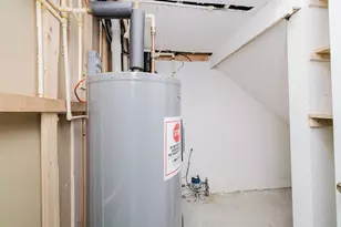 16 Clifton St, Taunton, MA 02780 - Photo 32