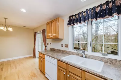 16 Clifton St #F, Taunton, MA 02780 - Photo 6
