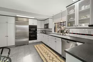 2 Rolleston Rd, Marblehead, MA 01945 - Photo 12