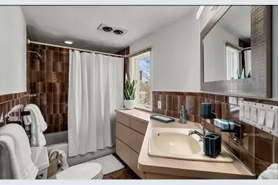 2 Rolleston Rd, Marblehead, MA 01945 - Photo 28