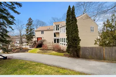 2 Rolleston Rd, Marblehead, MA 01945 - Photo 38