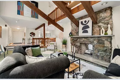 2 Rolleston Rd, Marblehead, MA 01945 - Photo 16