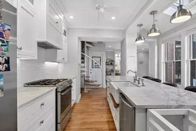 15 Mt. Vernon St. #2, Boston, MA 02129 - Photo 1