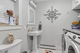 15 Mt Vernon St, Boston, MA 02129 - Photo 8