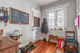 81 Bristol Rd, Medford, MA 02155 - Photo 4