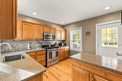 55 Beulah St, Whitman, MA 02382 - Photo 10