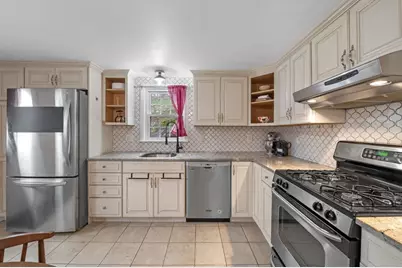 15 Oak View Ave, Salem, MA 01970 - Photo 8