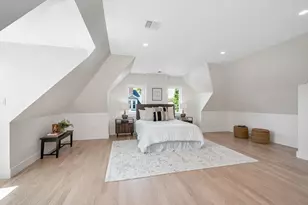 13 Chestnut St, Wakefield, MA 01880 - Photo 16