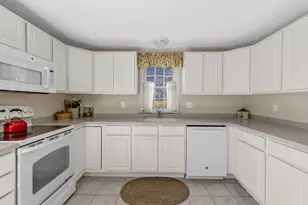 121 Camp St, Yarmouth, MA 02673 - Photo 8