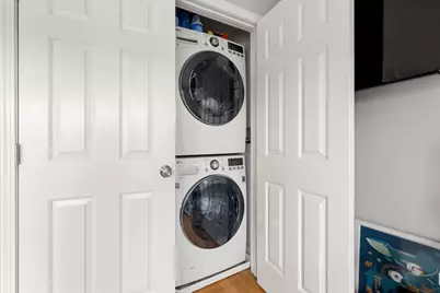 695 E 8th St #3, Boston, MA 02127 - Photo 18