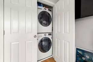 695 E 8th St, Boston, MA 02127 - Photo 18