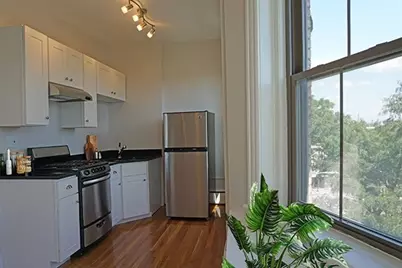 102 Willow St #04, Cambridge, MA 02141 - Photo 2